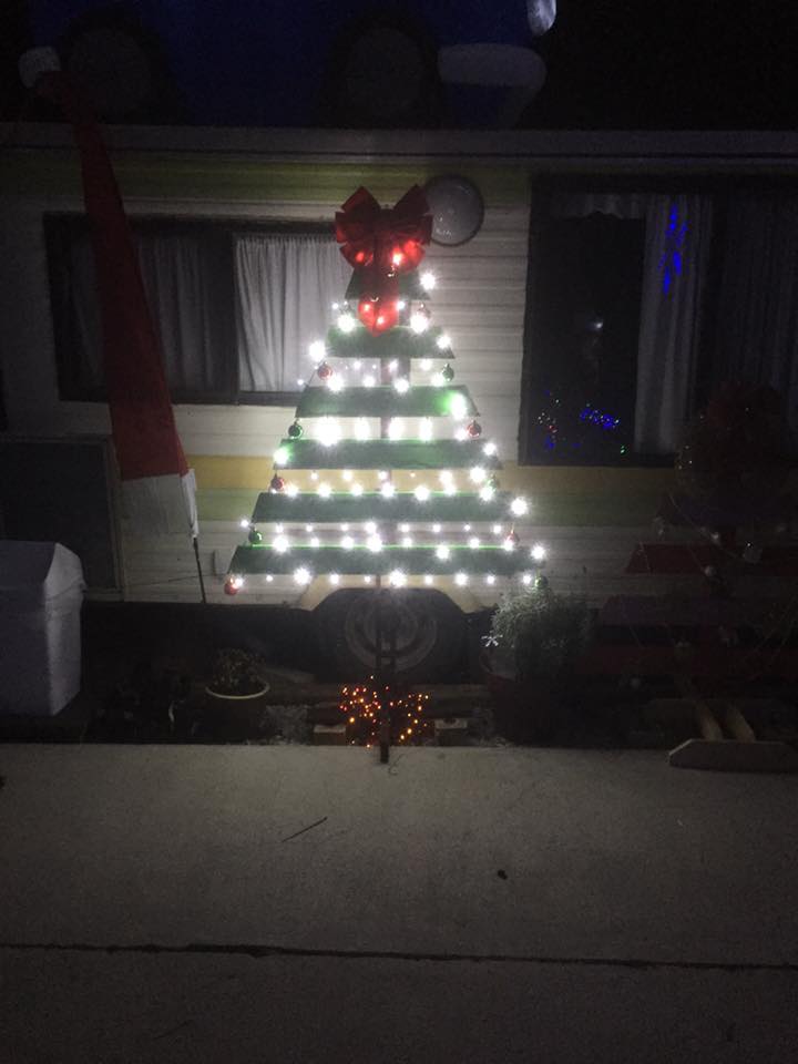 Angela Clanfield - We decided to go arty this year and make our own!! Pretty good if I do say so myself! Angela Clanfield - We decided to go arty this year and make our own!! Pretty good if I do say so myself!