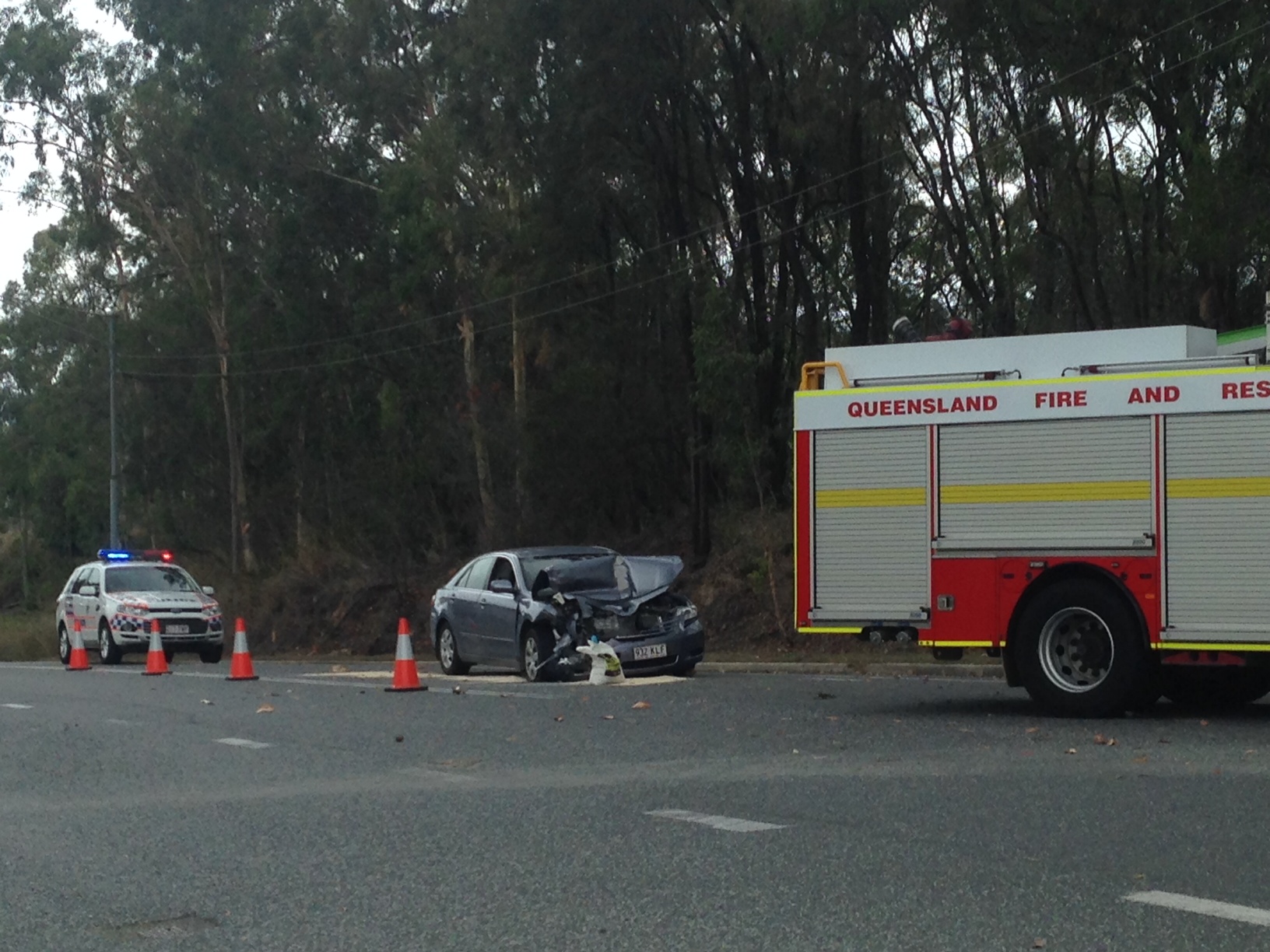 UPDATEWoman in hopsital after Gladstone Benaraby crash Observer