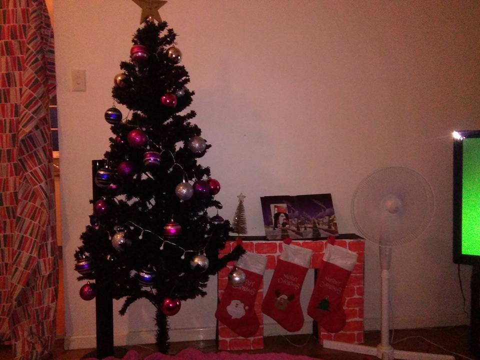 Sharahlee Lawton - This is our tree and I made the little fire place. Sharahlee Lawton - This is our tree and I made the little fire place.