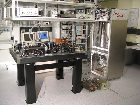 The material could allow the accuracy of an atomic clock to be used in mobile technology. The material could allow the accuracy of an atomic clock to be used in mobile technology.