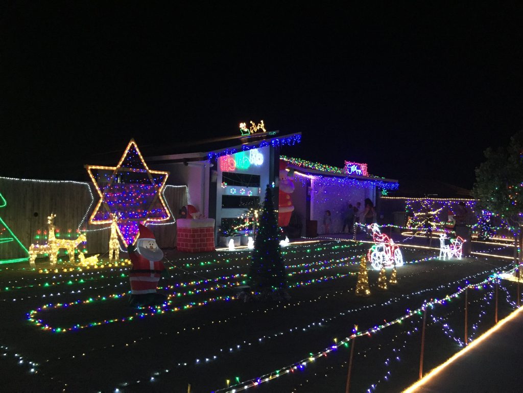 CHRISTMAS LIGHTS MAP Whipping up season with light show Daily Mercury