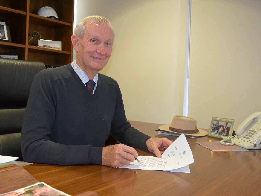 POLITICAL PARTY TIME: Maranoa MP Bruce Scott is flattered by Ian Macfarlane’s move to the Nationals. POLITICAL PARTY TIME: Maranoa MP Bruce Scott is flattered by Ian Macfarlane’s move to the Nationals.