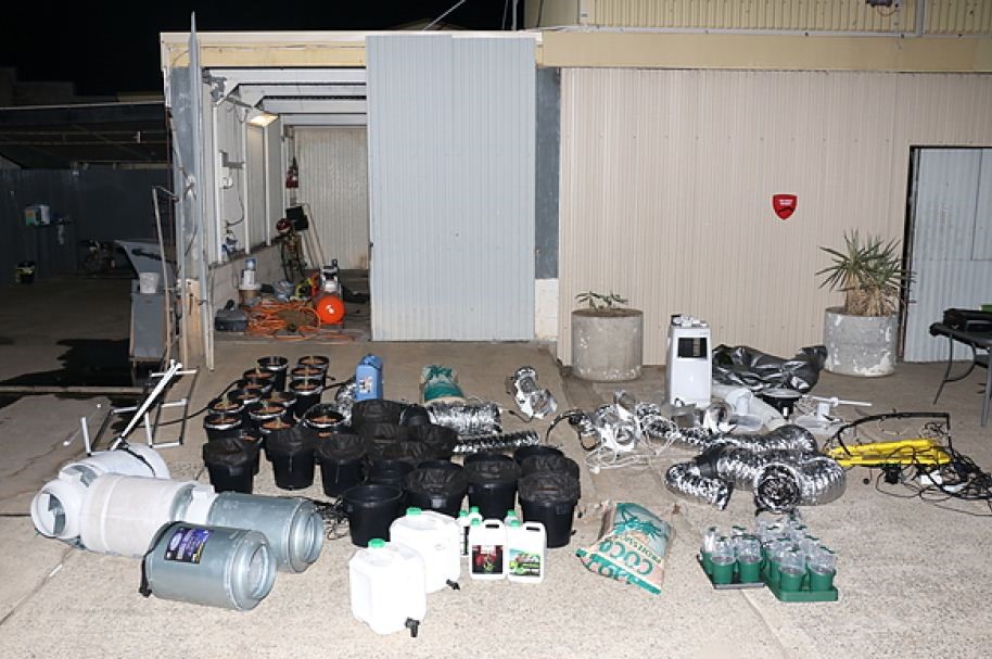 Hydroponic equipment seized. Hydroponic equipment seized.