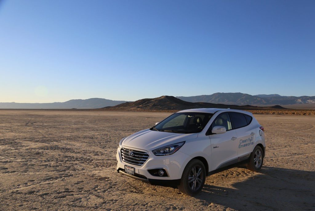 RECORD BREAKER: Hyundai ix35 Fuel Cell breaks the hydrogen SUV land speed record in California. Not much competition out there, but it's a win nonetheless. RECORD BREAKER: Hyundai ix35 Fuel Cell breaks the hydrogen SUV land speed record in California. Not much competition out there, but it's a win nonetheless.