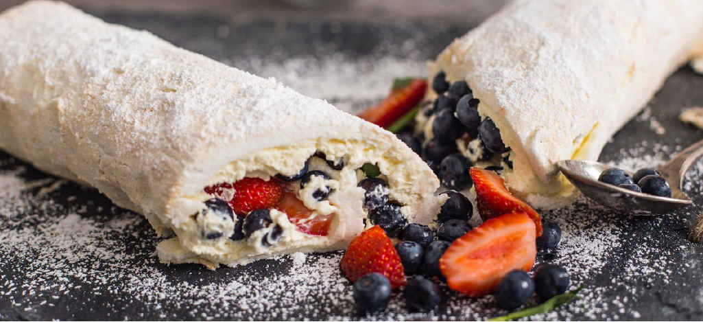 Dan and Steph’s festive pavlova roll. Dan and Steph’s festive pavlova roll.