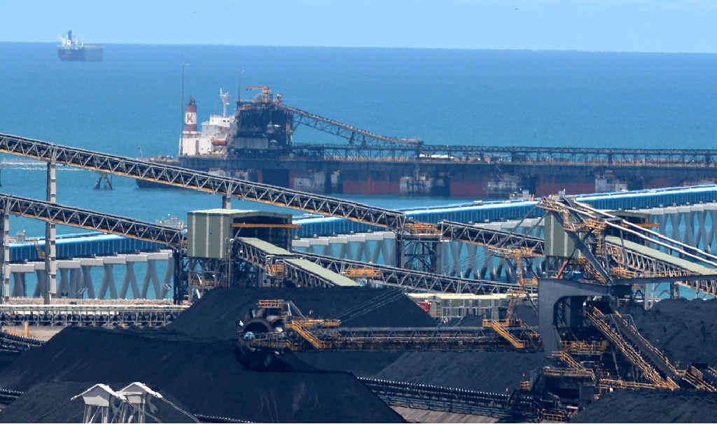 SEEKING TREATMENT: The ship Beaufiks berthed at Hay Point yesterday as seafarers sought medical attention after a 26-year-old sailor died at sea. SEEKING TREATMENT: The ship Beaufiks berthed at Hay Point yesterday as seafarers sought medical attention after a 26-year-old sailor died at sea.