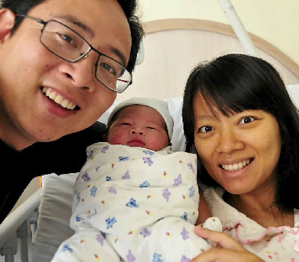 MING Wei and Lizzy Zhou with their first son Jasper Lan Wei. MING Wei and Lizzy Zhou with their first son Jasper Lan Wei.
