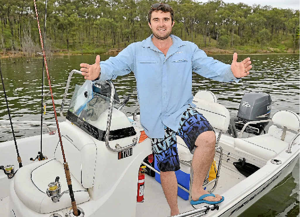 THIS SMALL: Ben Diebert describes the smallest fish he will catch at the Australian Barra and Basstasstic tournament. THIS SMALL: Ben Diebert describes the smallest fish he will catch at the Australian Barra and Basstasstic tournament.