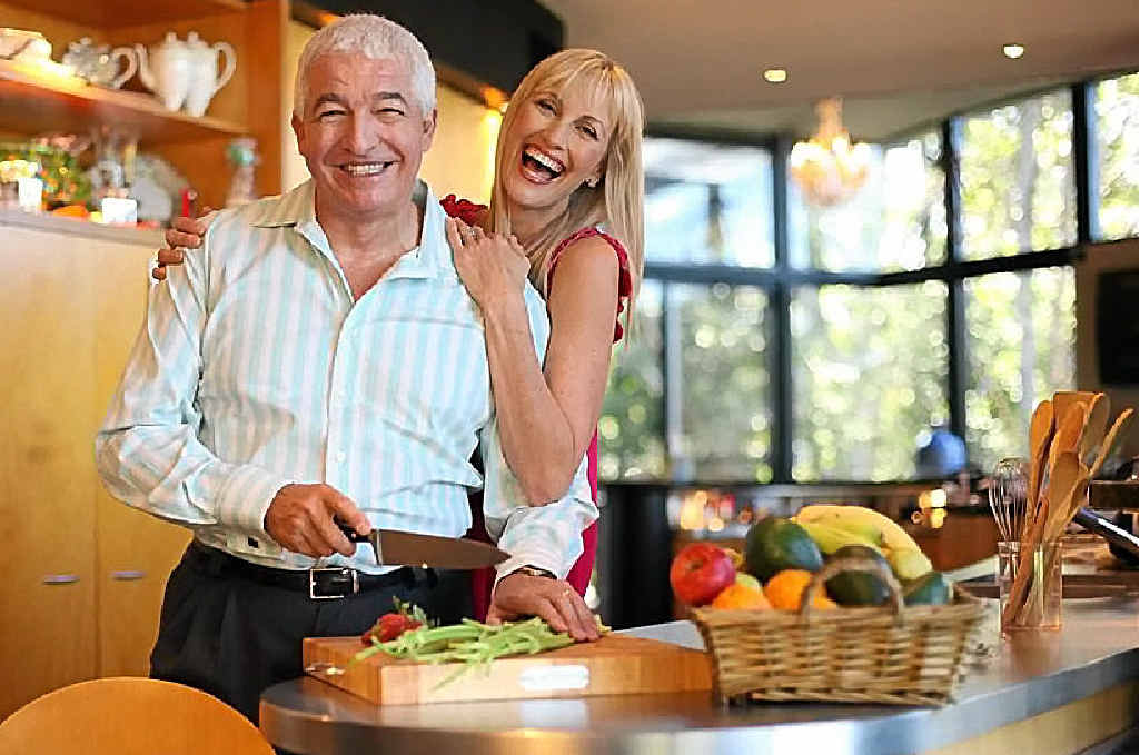 WARM WELCOME: Allan Pease with wife Barbara have a successful association working in Russia. WARM WELCOME: Allan Pease with wife Barbara have a successful association working in Russia.