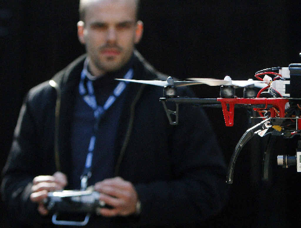 BEWARE PENALTY RISK: Amateur RPA pilots are urged to read up on the Civil Aviation Safety BEWARE PENALTY RISK: Amateur RPA pilots are urged to read up on the Civil Aviation Safety