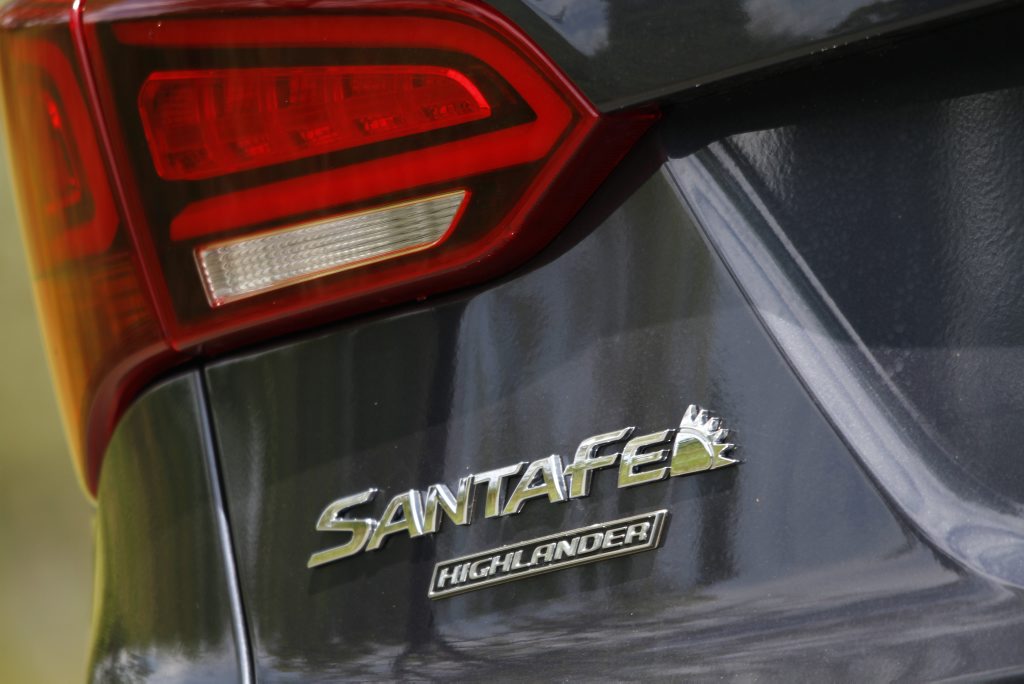 2016 Hyundai Santa Fe Highlander. Photo: Iain Curry 2016 Hyundai Santa Fe Highlander. Photo: Iain Curry