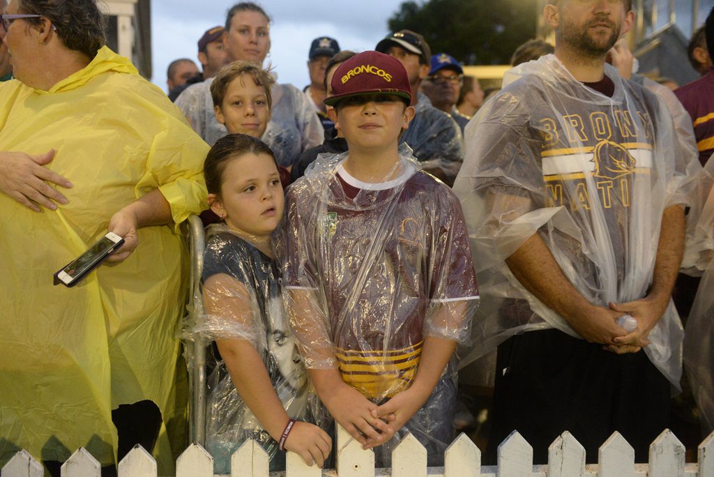 BIG CROWD: Supporters at the trial NRL match between the Queensland Cowboys v the Brisbane Broncos at Salter Oval, Bundaberg on Saturday, 6 Febuary, 2016. Photo: Mike Knott / NewsMail BIG CROWD: Supporters at the trial NRL match between the Queensland Cowboys v the Brisbane Broncos at Salter Oval, Bundaberg on Saturday, 6 Febuary, 2016. Photo: Mike Knott / NewsMail