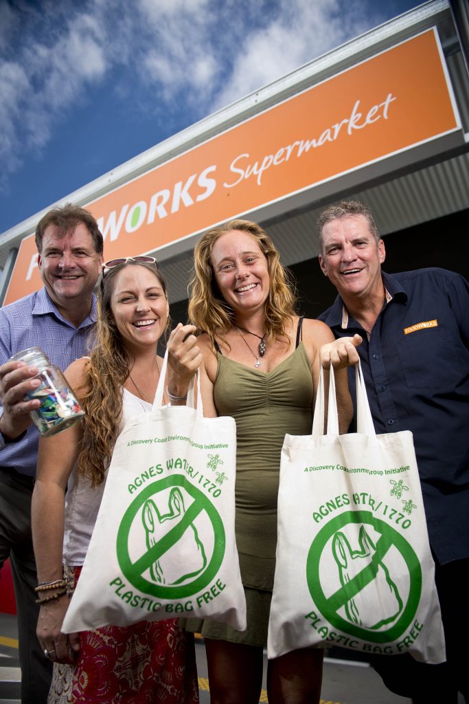 Discovery Coast Environment group treasurer Amber Lowcock, chairman Tanya Puglisi with Burnett MP Stephen Bennett and Foodworks Agnes Water owner Pete Kinder. - Plastic bag free campaign launch at Agnes Water.Photo Paul Braven / The Observer Discovery Coast Environment group treasurer Amber Lowcock, chairman Tanya Puglisi with Burnett MP Stephen Bennett and Foodworks Agnes Water owner Pete Kinder. - Plastic bag free campaign launch at Agnes Water.Photo Paul Braven / The Observer