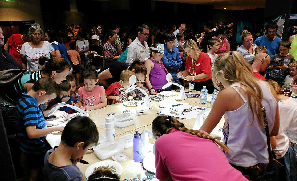 The fossicking table at the World Science Festival Brisbane Chinchilla Regional Event. The fossicking table at the World Science Festival Brisbane Chinchilla Regional Event.