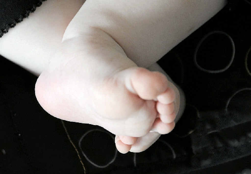 A Maryborough mother is warning others after her baby was diagnosed with the life-threatening parechovirus in Hervey Bay Hospital. A Maryborough mother is warning others after her baby was diagnosed with the life-threatening parechovirus in Hervey Bay Hospital.