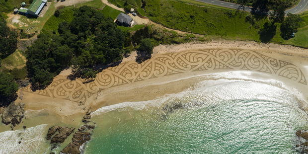 The design was photographed from above by drone. The design was photographed from above by drone.