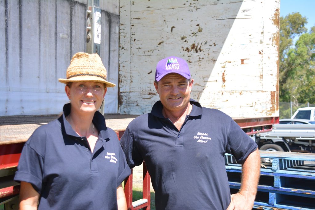 Brendan Farrell and Jodi Finnegan at Murgon Golf Club. Brendan Farrell and Jodi Finnegan at Murgon Golf Club.