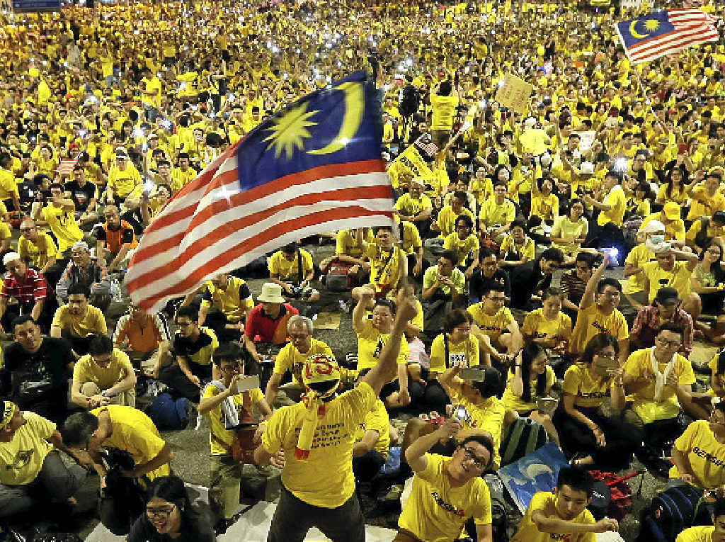 OUTRAGED: Malaysian protesters rally in Kuala Lumpur in August last year as part of an ongoing campaign to force the resignation of Prime Minister Najib Razak. OUTRAGED: Malaysian protesters rally in Kuala Lumpur in August last year as part of an ongoing campaign to force the resignation of Prime Minister Najib Razak.