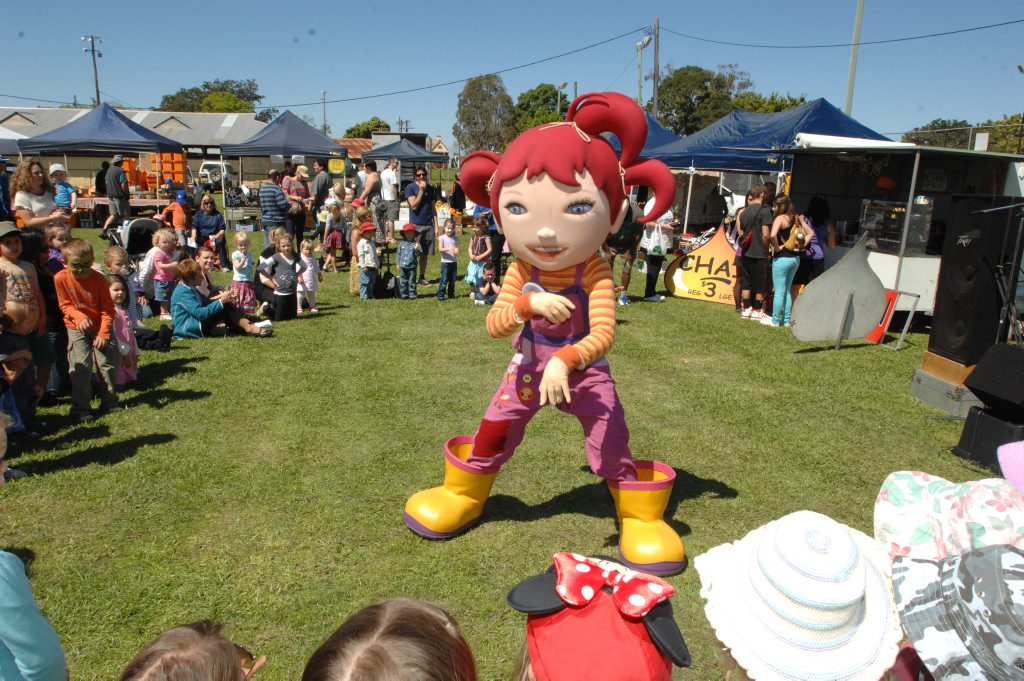 International sensation Dirtgirl sang and danced some of her favourite songs at the Clarence Valley's annual celebration of local food at the Grafton Showground 'Gate to Plate' on Sunday. Photo: Debrah Novak/The Daily Examiner International sensation Dirtgirl sang and danced some of her favourite songs at the Clarence Valley's annual celebration of local food at the Grafton Showground 'Gate to Plate' on Sunday. Photo: Debrah Novak/The Daily Examiner