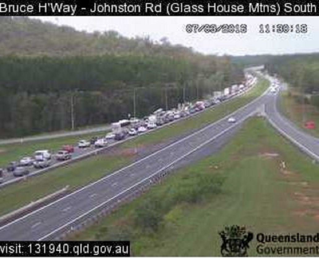 Southbound lanes of the Bruce Hwy queue after a single-vehicle crash about 2km south of the intersection with Johnston Rd at Beerburrum. Southbound lanes of the Bruce Hwy queue after a single-vehicle crash about 2km south of the intersection with Johnston Rd at Beerburrum.