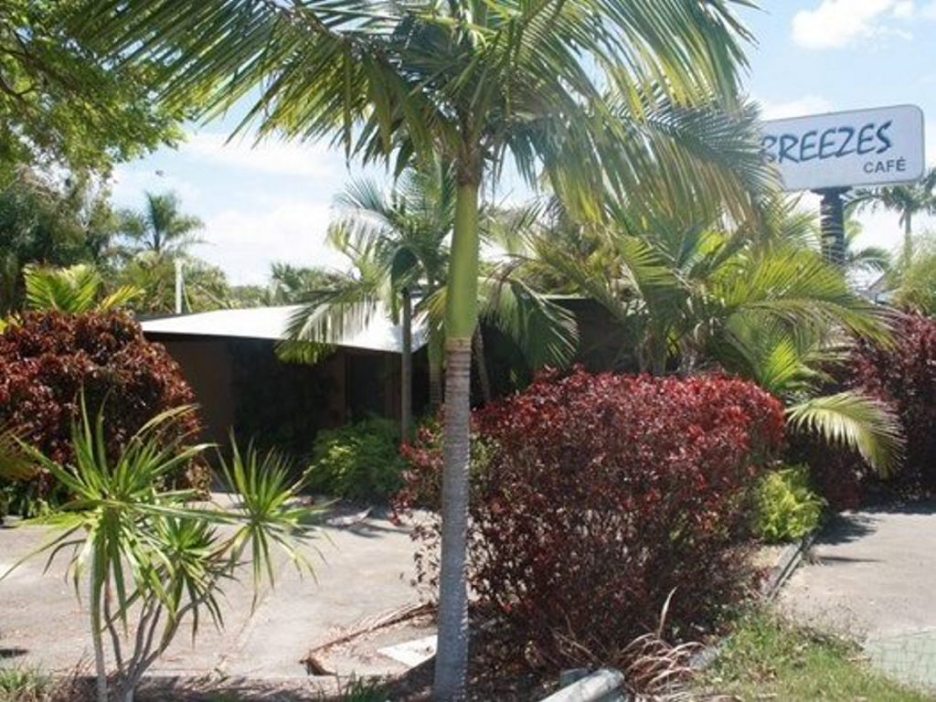 Breezes cafe, Boyne Island. Breezes cafe, Boyne Island.