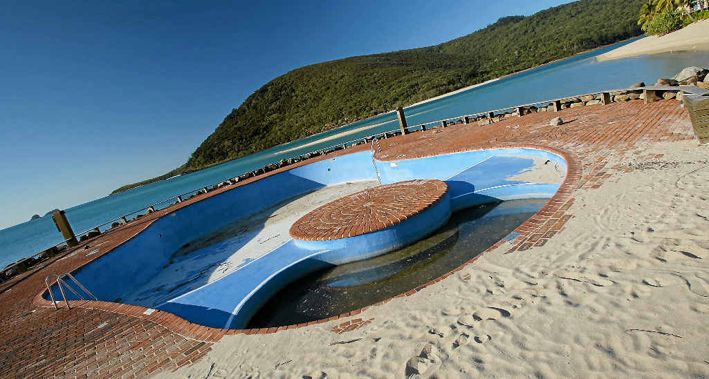 CLOSED: Brampton Island has been closed to the public since the start of 2011. CLOSED: Brampton Island has been closed to the public since the start of 2011.
