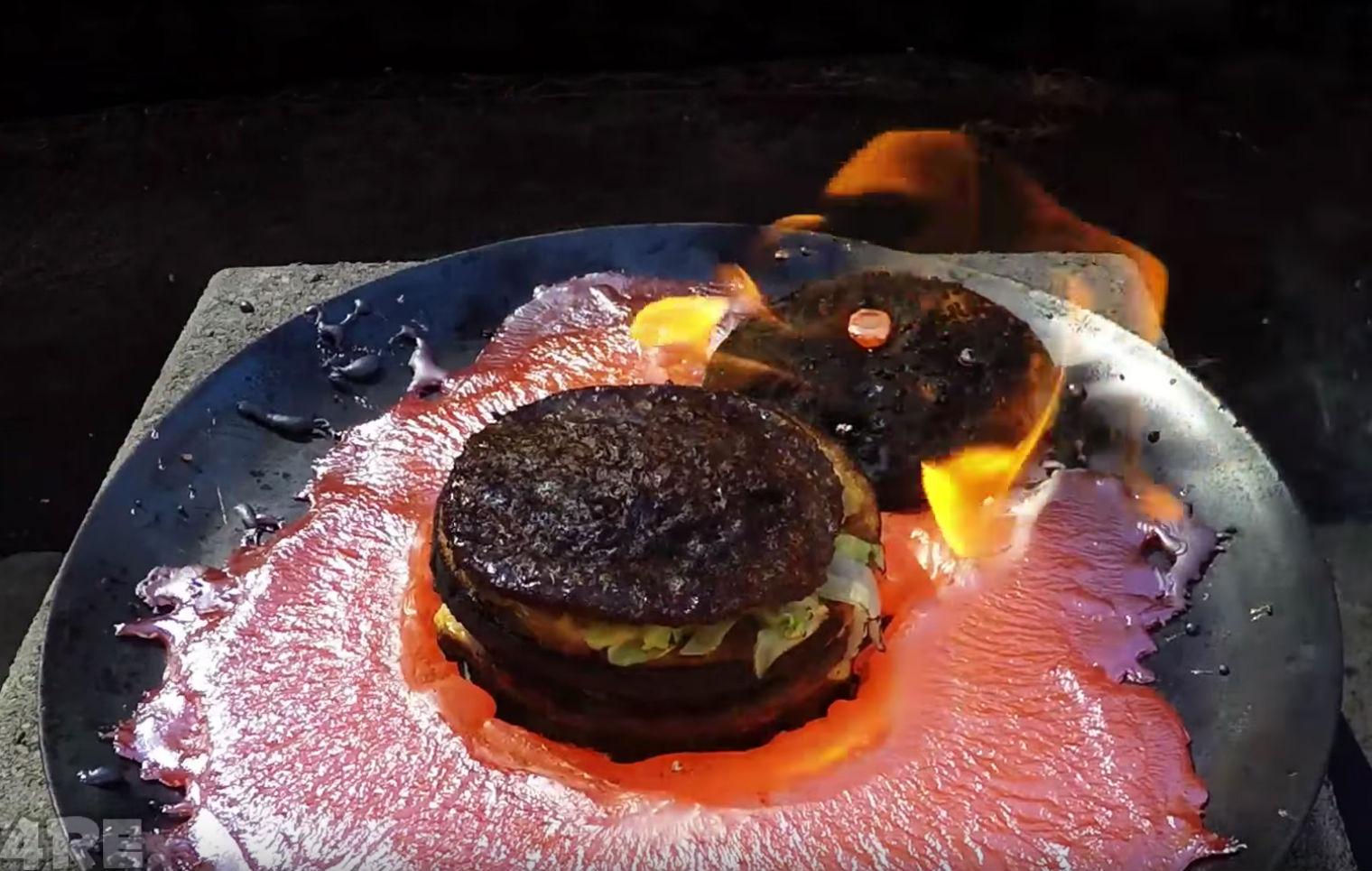 Turns out you can barbecue a burger with molten copper. Turns out you can barbecue a burger with molten copper.