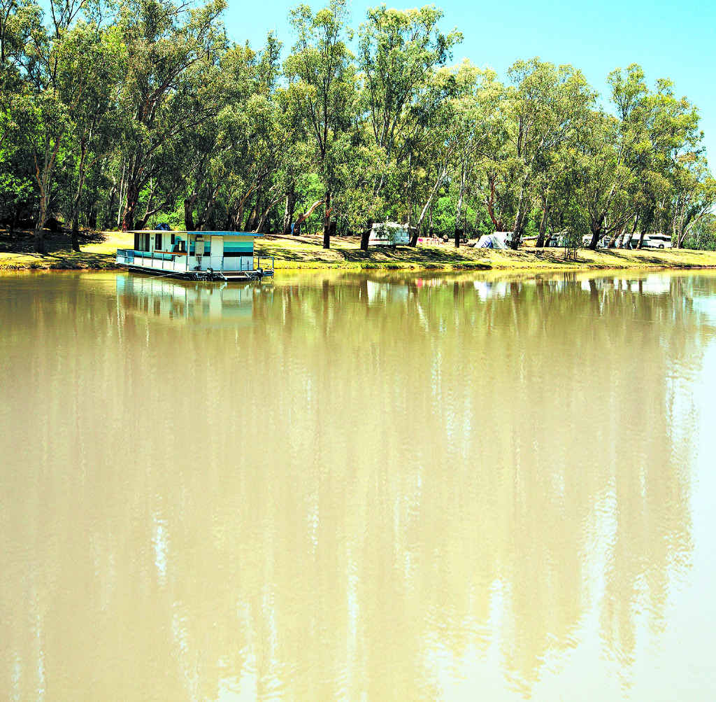 Holidaying on the Murray River is perfect for the family. Holidaying on the Murray River is perfect for the family.