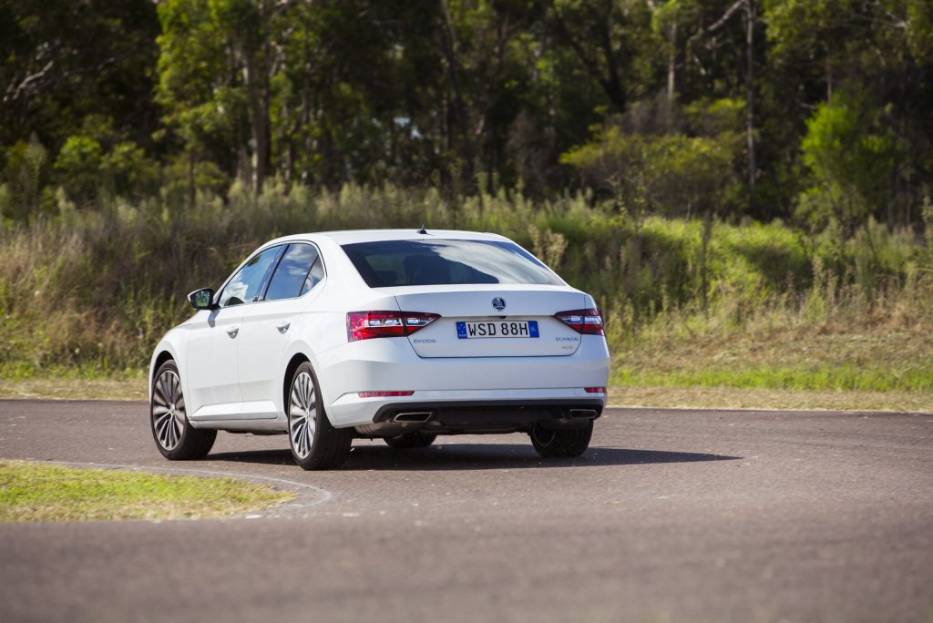 2016 Skoda Superb 206TSI. Photo: Contributed 2016 Skoda Superb 206TSI. Photo: Contributed