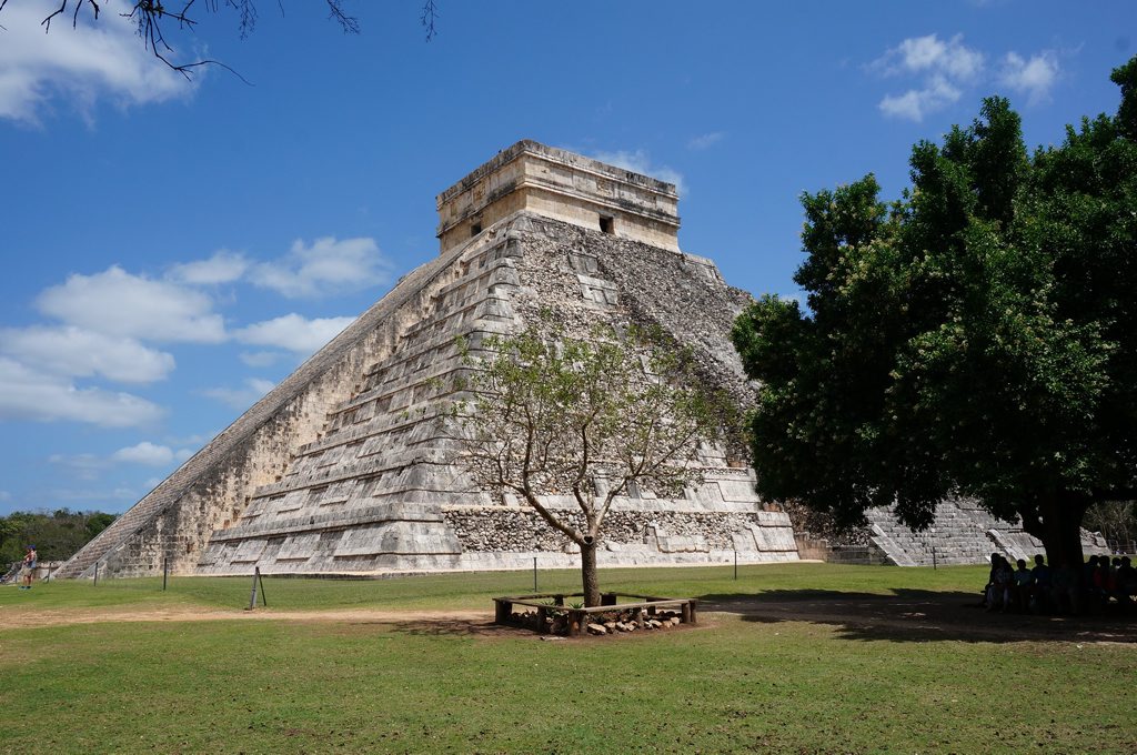 Chichen Itza is one of the seven new wonders of the world. This is the Kukulcan Pyramid, also known as Castillo or castle, which cleverly represents the Mayan calendar. Chichen Itza is one of the seven new wonders of the world. This is the Kukulcan Pyramid, also known as Castillo or castle, which cleverly represents the Mayan calendar.