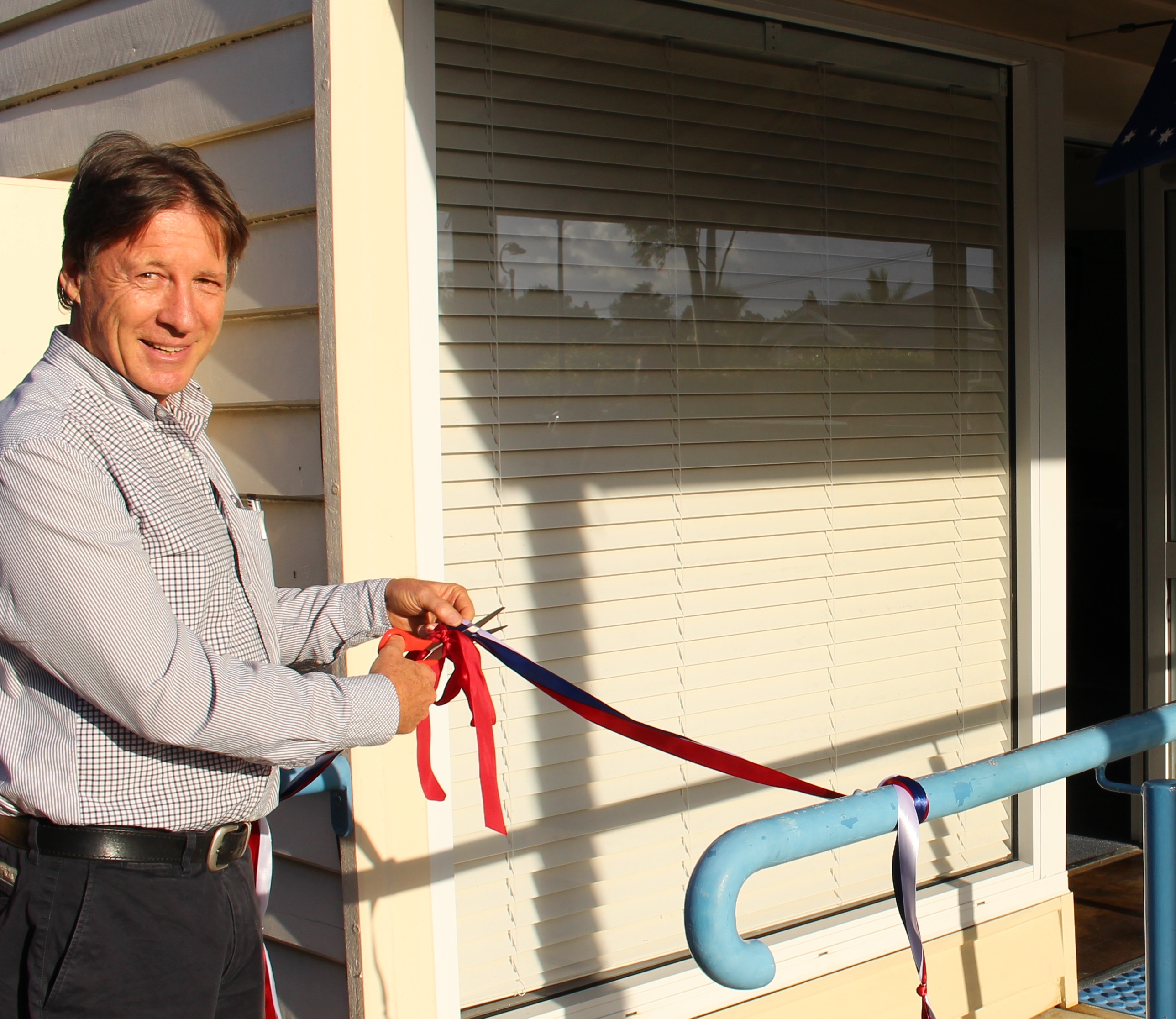 Mayor Tony Wellington cutting the ribbon, opening the new Advocacy and Welfare Centre. Mayor Tony Wellington cutting the ribbon, opening the new Advocacy and Welfare Centre.