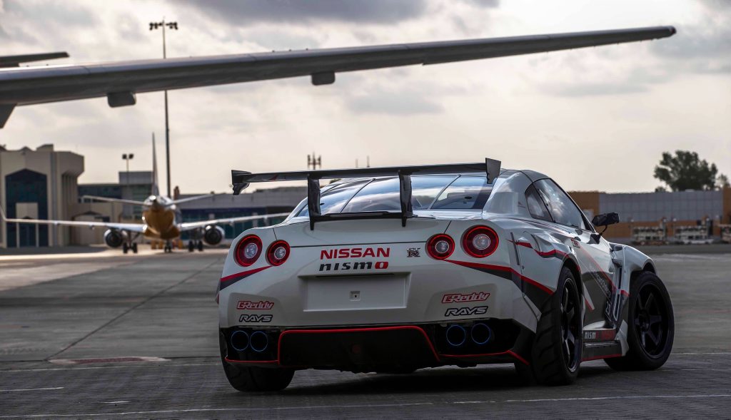 MY16 Nissan GT-R NISMO breaks the drifting speed world record at Fujairah International Airport, UAE, at 304.96kmh. Photo: Contributed MY16 Nissan GT-R NISMO breaks the drifting speed world record at Fujairah International Airport, UAE, at 304.96kmh. Photo: Contributed