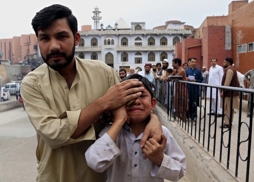 epa05252607 A boy who was injured in an earthquake cries outside a hospital in Peshawar, Pakistan, 10 April 2016. At least two people were killed and 25 injured in Peshawar following a 6.6 magnitude earthquake that was felt in Pakistan, Afghanistan and India. EPA/ARSHAD ARBAB epa05252607 A boy who was injured in an earthquake cries outside a hospital in Peshawar, Pakistan, 10 April 2016. At least two people were killed and 25 injured in Peshawar following a 6.6 magnitude earthquake that was felt in Pakistan, Afghanistan and India. EPA/ARSHAD ARBAB