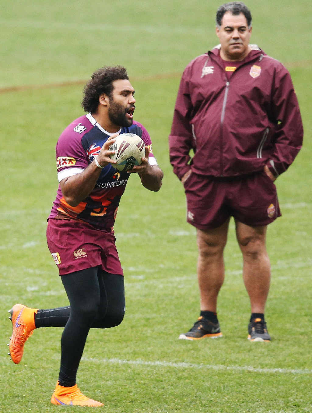 CLOSE TIES: Former Maroons coach Mal Meninga watches Sam Thaiday in training for last year’s Origin series. CLOSE TIES: Former Maroons coach Mal Meninga watches Sam Thaiday in training for last year’s Origin series.