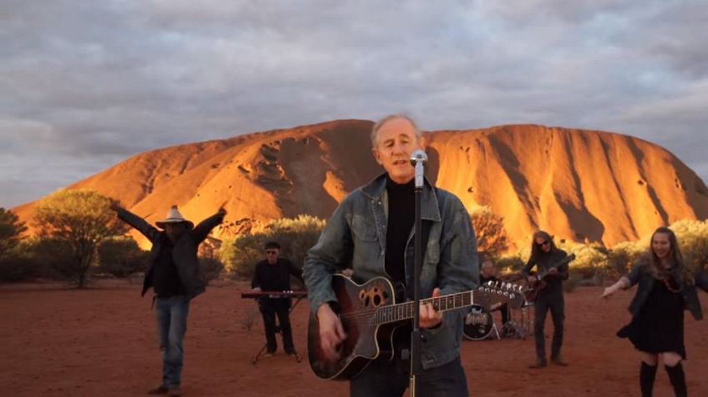 CIRCLES IN THE SAND: Gangajang's new single filmed at Uluru. CIRCLES IN THE SAND: Gangajang's new single filmed at Uluru.
