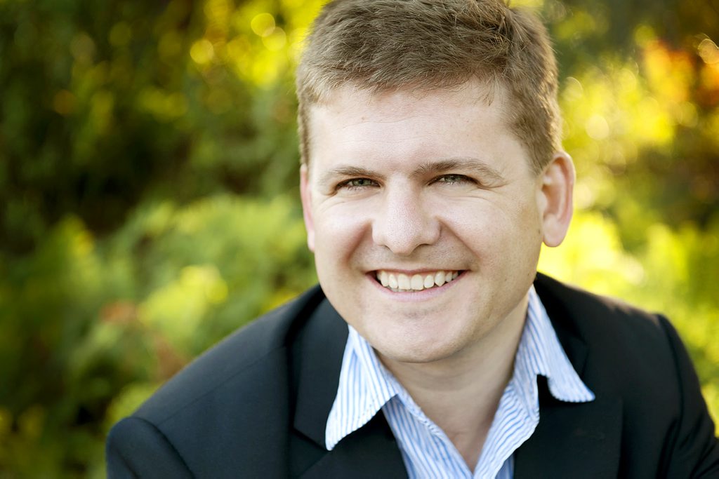 Incumbent Jon Krause is the LNP candidate for Scenic Rim Incumbent Jon Krause is the LNP candidate for Scenic Rim