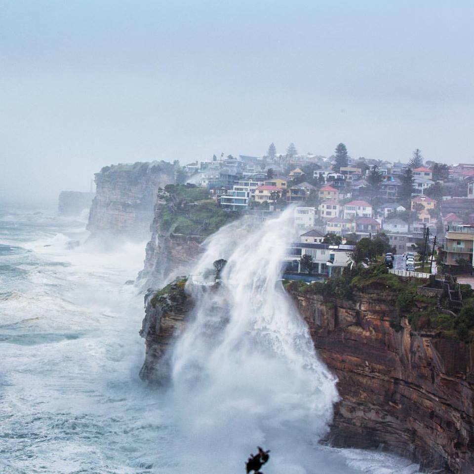 Houses Flats Damaged By Seas Up To 12m Around Nsw Sunshine Coast Daily