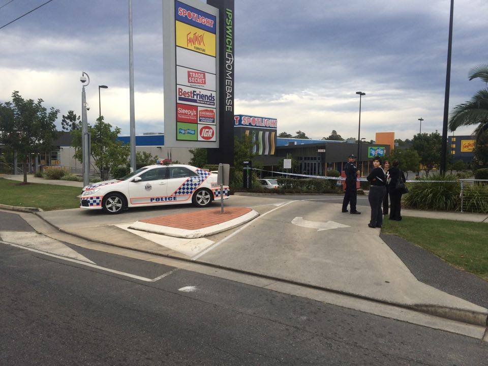 Police and fire fighters are on the scene. Photo: Anna Hartley. Police and fire fighters are on the scene. Photo: Anna Hartley.