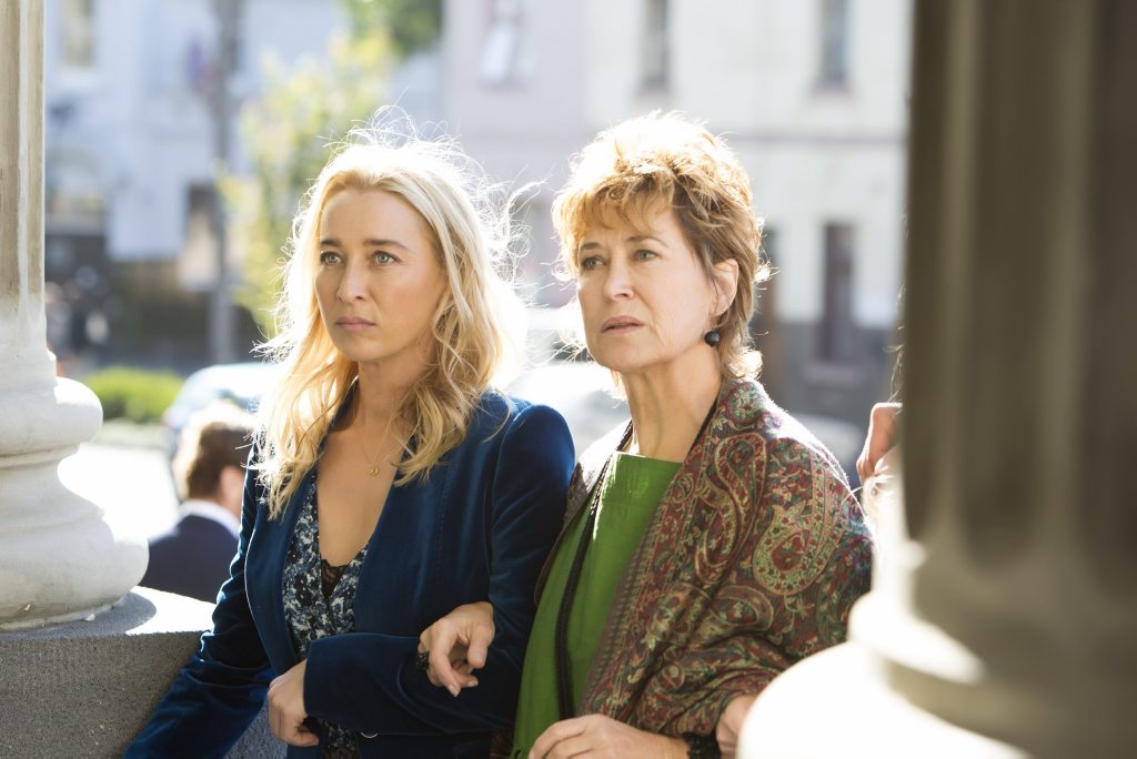Asher Keddie and Linda Cropper in a scene from season six episode one of Offspring. Asher Keddie and Linda Cropper in a scene from season six episode one of Offspring.