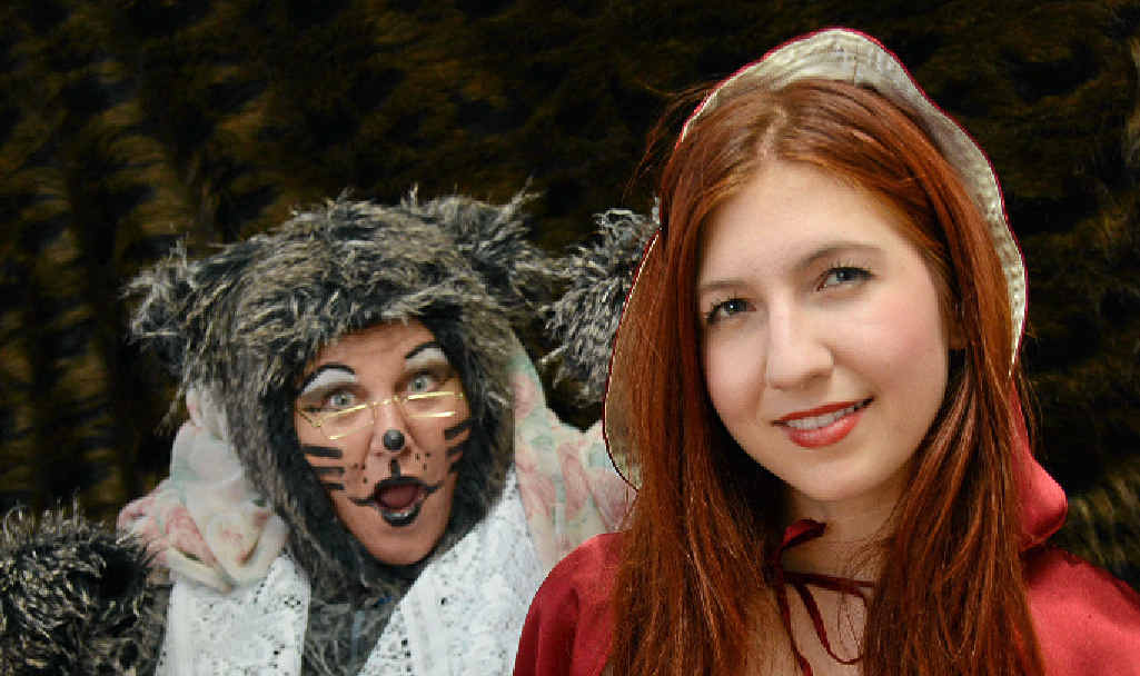 LIVE SHOW: Walter the big, bad wolf and Little Red.