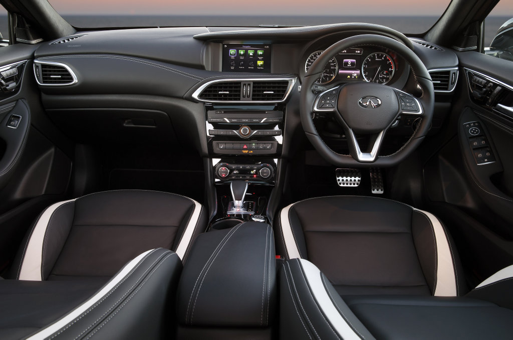2016 Infiniti Q30 S. Photo: Contributed 2016 Infiniti Q30 S. Photo: Contributed