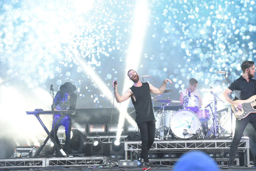 Birds of Tokyo play tonight. 