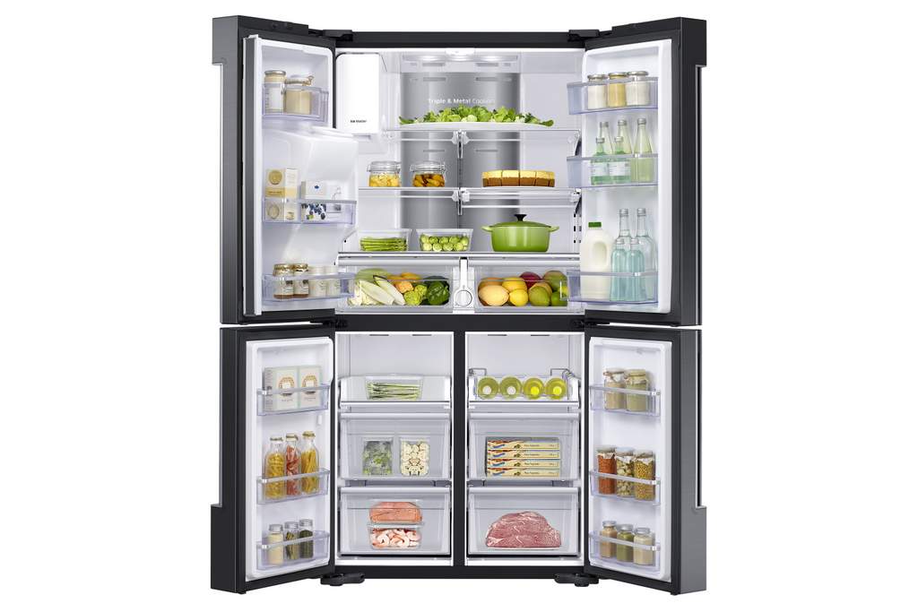 Samsung Family Hub fridge. Samsung Family Hub fridge.