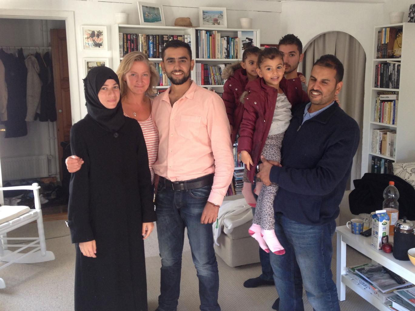 Lisbeth Zornig with the family of Syrian refugees she drove from Rodby to Copenhagen on 7 September 2015 Photo: Lisbeth Zornig Lisbeth Zornig with the family of Syrian refugees she drove from Rodby to Copenhagen on 7 September 2015 Photo: Lisbeth Zornig
