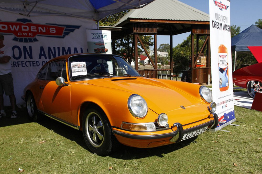 Ex-Jackie Oliver 1971 Porsche 911S at the 2016 Noosa Beach Classic Car Show.Photo: Iain Curry Ex-Jackie Oliver 1971 Porsche 911S at the 2016 Noosa Beach Classic Car Show.Photo: Iain Curry