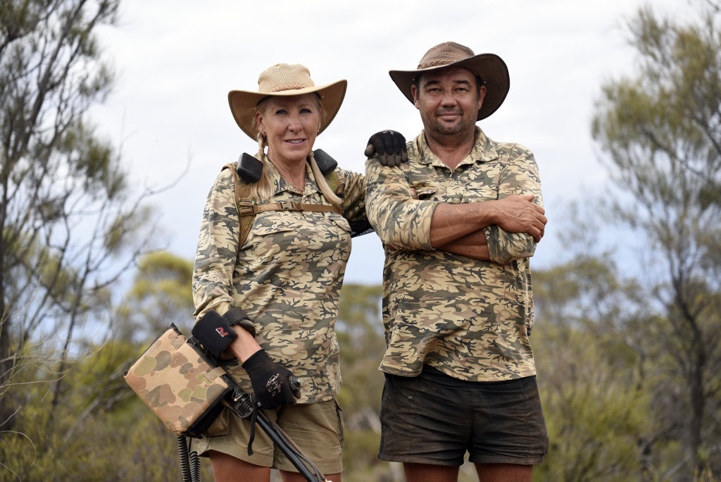 Christine and Greg Clark star in the TV series Aussie Gold Hunters. Christine and Greg Clark star in the TV series Aussie Gold Hunters.