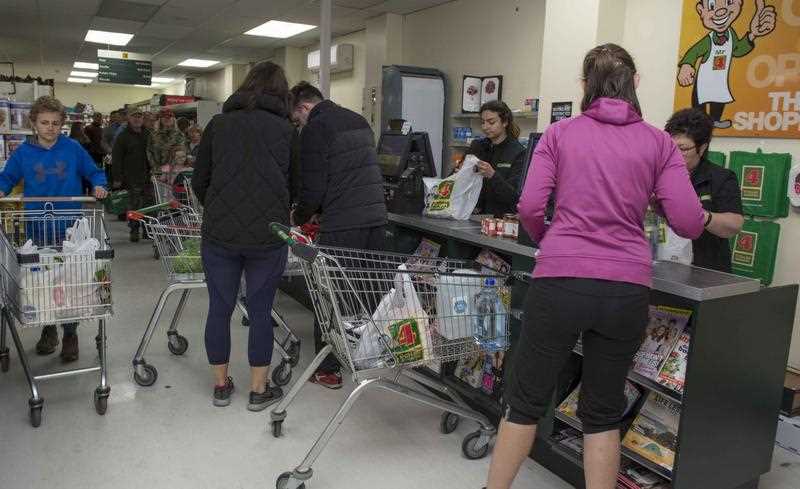 Queues at the Four Square Hanmer Springs as locals stock up on essentials, after the 7.5 magnitude earthquake, in Christchurch, New Zealand, early 14 November 2016. According to reports, a 7.8 magnitude earthqauke has hit New Zealand overnight, triggering a tsunami warning for the east coast of the country. Queues at the Four Square Hanmer Springs as locals stock up on essentials, after the 7.5 magnitude earthquake, in Christchurch, New Zealand, early 14 November 2016. According to reports, a 7.8 magnitude earthqauke has hit New Zealand overnight, triggering a tsunami warning for the east coast of the country.