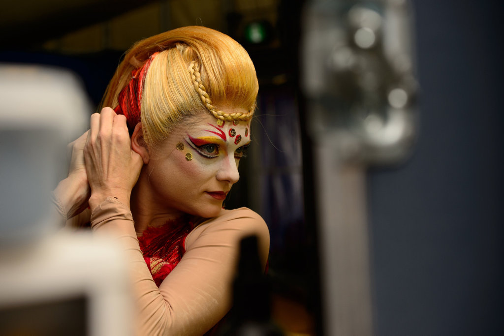 Queensland gymnast and former Olympian Lisa Skinner has joined the cast of Cirque du Soleil's Kooza. Queensland gymnast and former Olympian Lisa Skinner has joined the cast of Cirque du Soleil's Kooza.