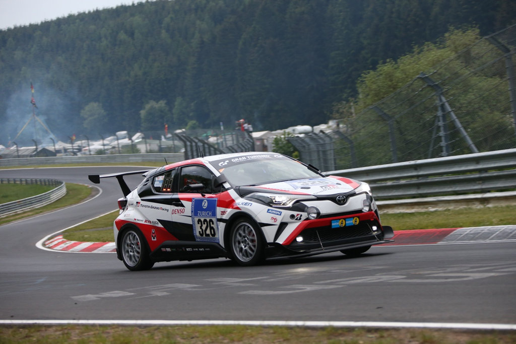 Toyota C-HR taking part in the 2016 Nurburgring 24 Hours Toyota C-HR taking part in the 2016 Nurburgring 24 Hours