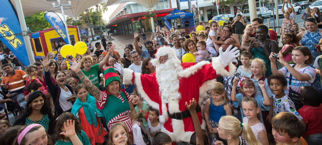 Santa Claus arrives in the Coffs Harbour CBD to start the festive period. Santa Claus arrives in the Coffs Harbour CBD to start the festive period.